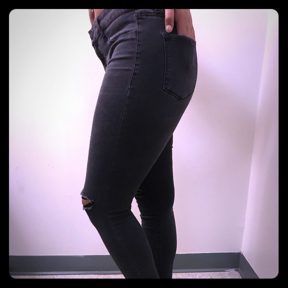Black Ankle Cut Jeans (Ripped)